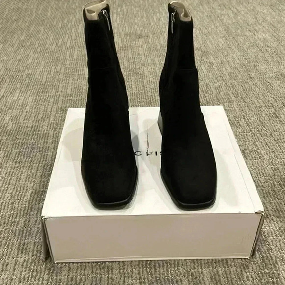 Marc Fisher Women's Rodana Ankle Boot 10 Wide - Picture 1 of 7